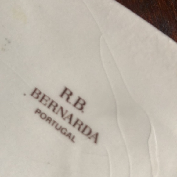 R. B. Bernarda Portugal Cake Server - Picture 2 of 7